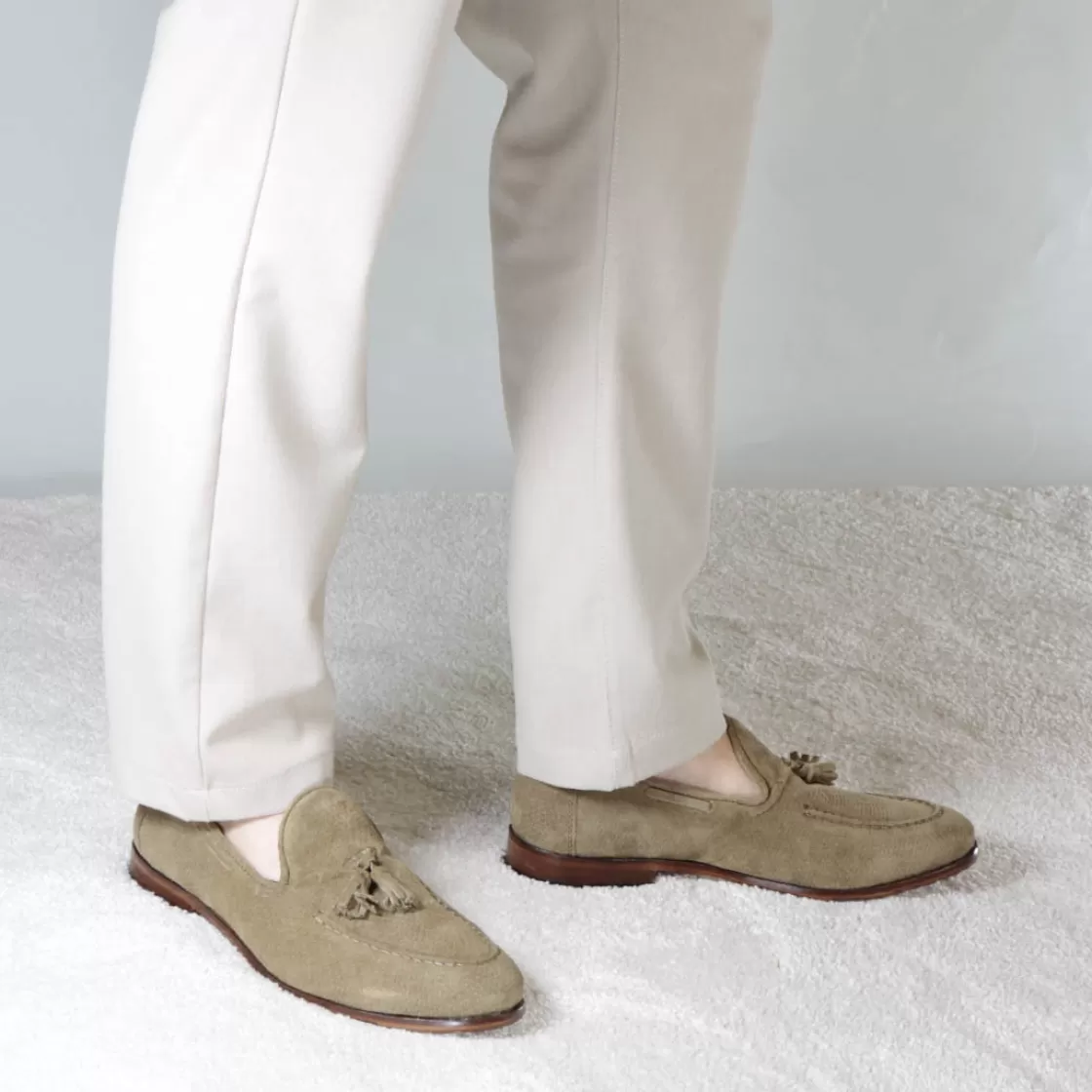 Best Sale Leonardo Shoes Mocassino In Pelle Scamosciata Fatto A Mano Con Nappine Colore Beige